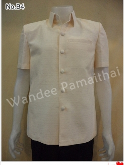 เสื้อผ้าไหมญี่ปุ่นชาย สีครีมขาว ซับผ้ากาวทั้งตัว กระเป๋า 3 ใบ เบอร์ xxl