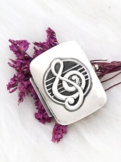 ตลับเงิน กล่องเงินแท้ ลายตัวโน๊ต สำหรับใส่ยา เครื่องประดับ และสิ่งของเล็กๆ