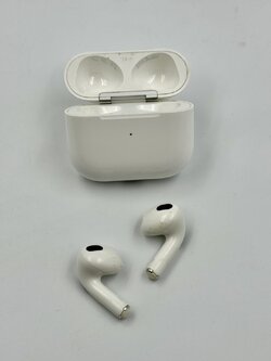 🎧 Apple AirPods (3rd gen) with Lightning Charging Case 🎧 💙🎧 #มาแล้ว AirPods (3rd gen) สภาพดี ราคาโซ๊ะมาก🎧💙