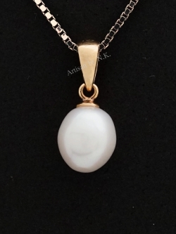 จีทอง ฝังมุกแท้ (18K Gold pendant with Fresh Water Pearl)