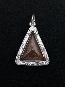 กรอบพระทำจากเงินแท้