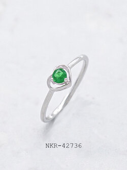 แหวนเงินแท้ สไตล์มินินอล ประดับเพชร CZ ตัวเรือนเงินแท้ 92.5% ตามมาตรฐานสากล พร้อมเพชรสวิส CZ