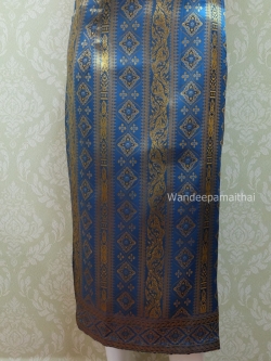 ผ้าถุงไหมสำเร็จรูป ยาวสี่ส่วน สีน้ำทะเล เอว30เลื่อนออกได้ถึง32นิ้ว