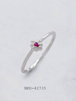 แหวนเงินแท้ สไตล์มินินอล ประดับเพชร CZ ตัวเรือนเงินแท้ 92.5% ตามมาตรฐานสากล พร้อมเพชรสวิส CZ