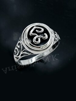 แหวนหัวนะโม ทำจากเงินแท้