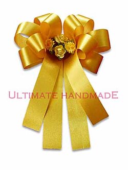 โบผ้าต่วนประดับช่อดอกไม้