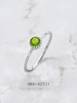 แหวนเงินแท้ สไตล์มินินอล ประดับเพชร CZ ตัวเรือนเงินแท้ 92.5% ตามมาตรฐานสากล พร้อมเพชรสวิส CZ