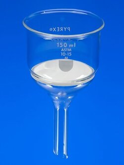 FUNNELS, BUCHNER, WITH FRITTED DISCS, PYREX®