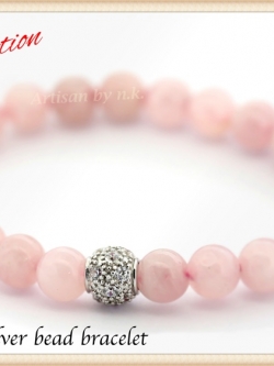 สร้อยข้อมือหินโรสควอตซ์พร้อมลูกปัดเงินแท้ฝังเพชรCZ (Rose Quartz bracelet with silver bead with CZ inlay)