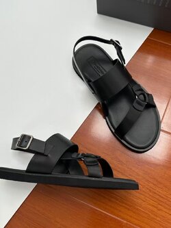 **do** รองเท้าแตะรัดส้น Zegna Leather Sandal ผู้ชาย สินค้าใหม่ ของแท้
