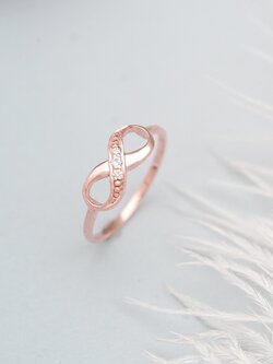 แหวนอินฟินิตี้เพชรแท้ เรียบง่ายแต่ความหมายลึกซึ้ง