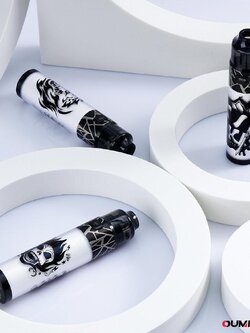 Wasp Nano Stick 2000mAh 22mm Diameter แท้ มีไฟLED รอบแท่ง