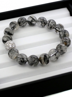 สร้อยข้อมือ ไหมดำ(Black Rutilated Quartz) ขนาด12มิลลิเมตรคั่นด้วยลูกปัดเงินฝังเพชรCZ