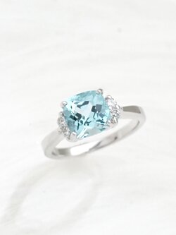 Artisan by NK - แหวนเงิน แท้ ฝังด้วยพลอย บลูโทแพซ แท้ (Silver Ring with Natural Blue Topaz)