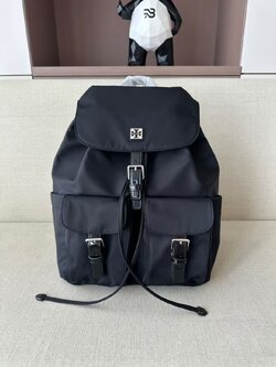 **do** กระเป๋าเป้ Tory Burch มีช่องเก็บของเยอะ น้ำหนักเบา ทนทาน ของผู้หญิง สินค้าใหม่ ของแท้