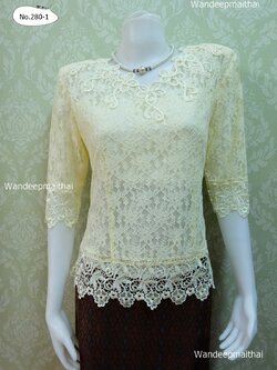 เสื้อลูกไม้ เสื้อลูกไม้สวยๆ แขนสามส่วน สีครีม มีซิปลัง เบอร์ XL อกเสื้อ 40 นิ้ว