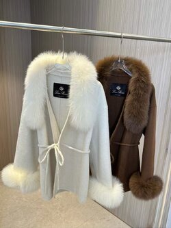 **do** เสื้อโค้ทขนสัตว์สนัขจิ้งจอก Loro piana สไตล์ผู้ดีเก่า ขนคอและแขนถอดแยกได้ มี 2 สีให้เลือก สินค้าใหม่ ของแท้