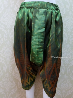 โจงกระเบนสำเร็จรูป เอว 29 นิ้ว ยืิดได้ถึง39 นิ้ว สีเขียว