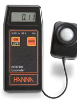 เครื่องวัดค่าแสง รุ่น HI97500