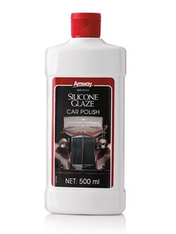 ผลิตภัณฑ์ขัดเคลือบเงารถยนต์ ซิลิโคน เกลซ สูตรมัลติ-ซิลิโคน ให้ความมันเงา ทนต่อแชมพูหรือผลิตภัณฑ์ล้างรถได้ดี