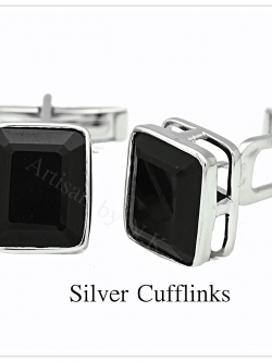 กระดุมแขนเสื้อทำจากเงินแท้ฝังนิลแท้ (Silver cufflinks with Onyx)