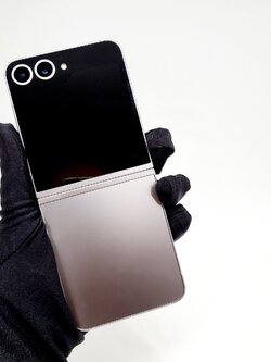 Samsung Galaxy Z Flip6 (12/256GB) SILVER SHADOW (5G) สเปคแรง พกพาสะดวก ราคาโคตรคุ้ม