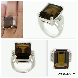 สโมกกีย์ ควอตซ์(Smoky Quartz): อัญมณีบำบัดกายและใจ