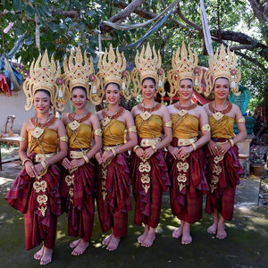 รับตั้งศาล โทร 082-5491969 ออกแบบวางแผน พิธีรำบวงสรวงพญานาค จัดเครื่องบวงสรวง