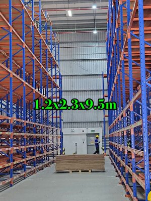 ชั้นวางสินค้าปูแผ่นไม้ ขนาด ลึก 1.2m ยาว2.3m สูง2-7.5m รับน้ำหนักได้ชั้นละ 1000kg