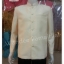 เสื้อผ้าไหมชายสีครีมขาว คอพระราชทาน แขนสามส่วน ซับผ้ากาวทั้งตัว กระเป๋า 3 ใบ เบอร์ XXL