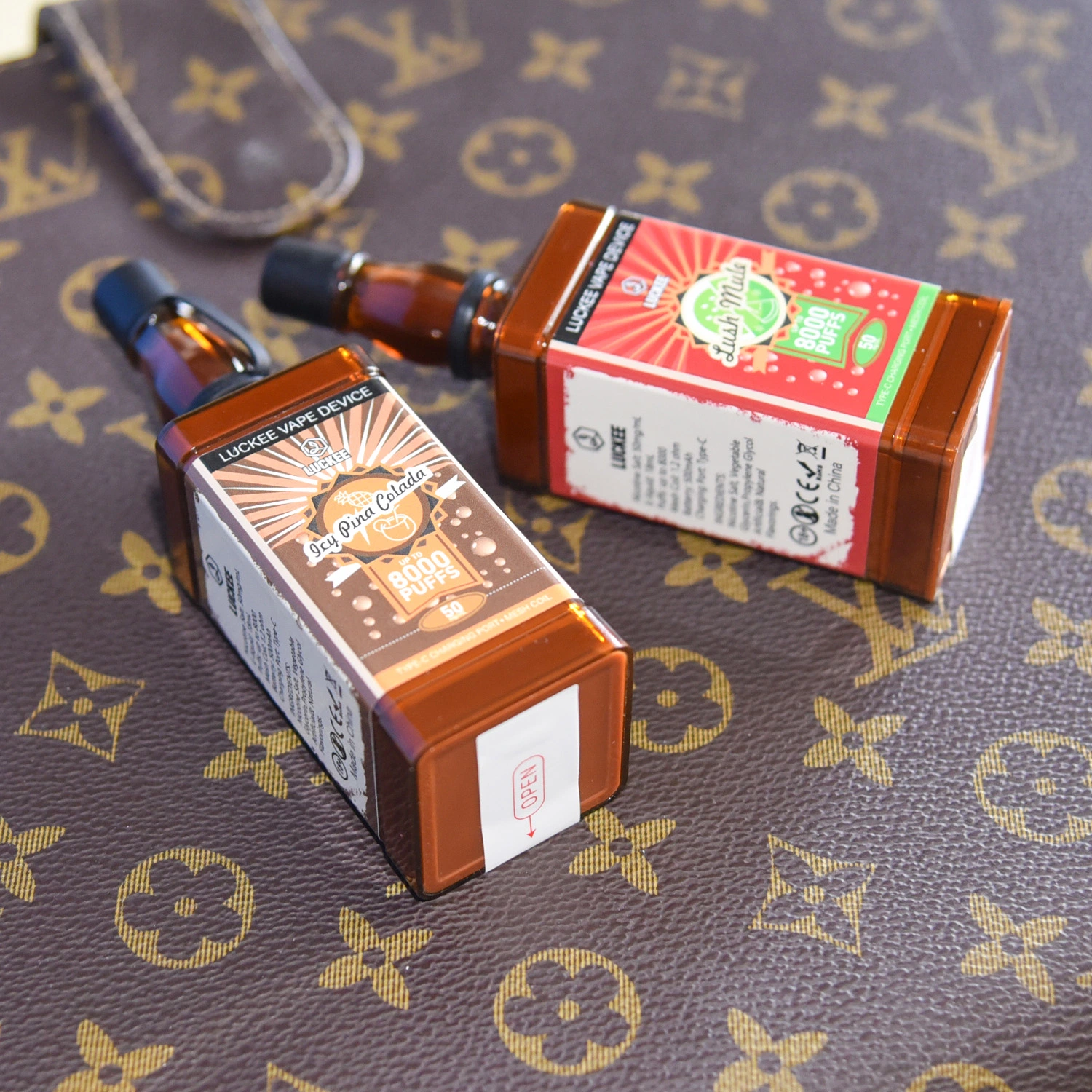 ☃️📌โปรโมชั่น LUCKEE (ขวดเหล้า) 🌬 8,000 PUFFS